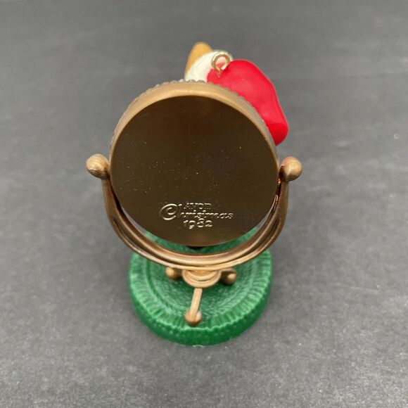 Avon Melvin P Merrymouse Santa Keepsake Christmas Ornament 1982 Vintage Plastic - Picture 3 of 16
